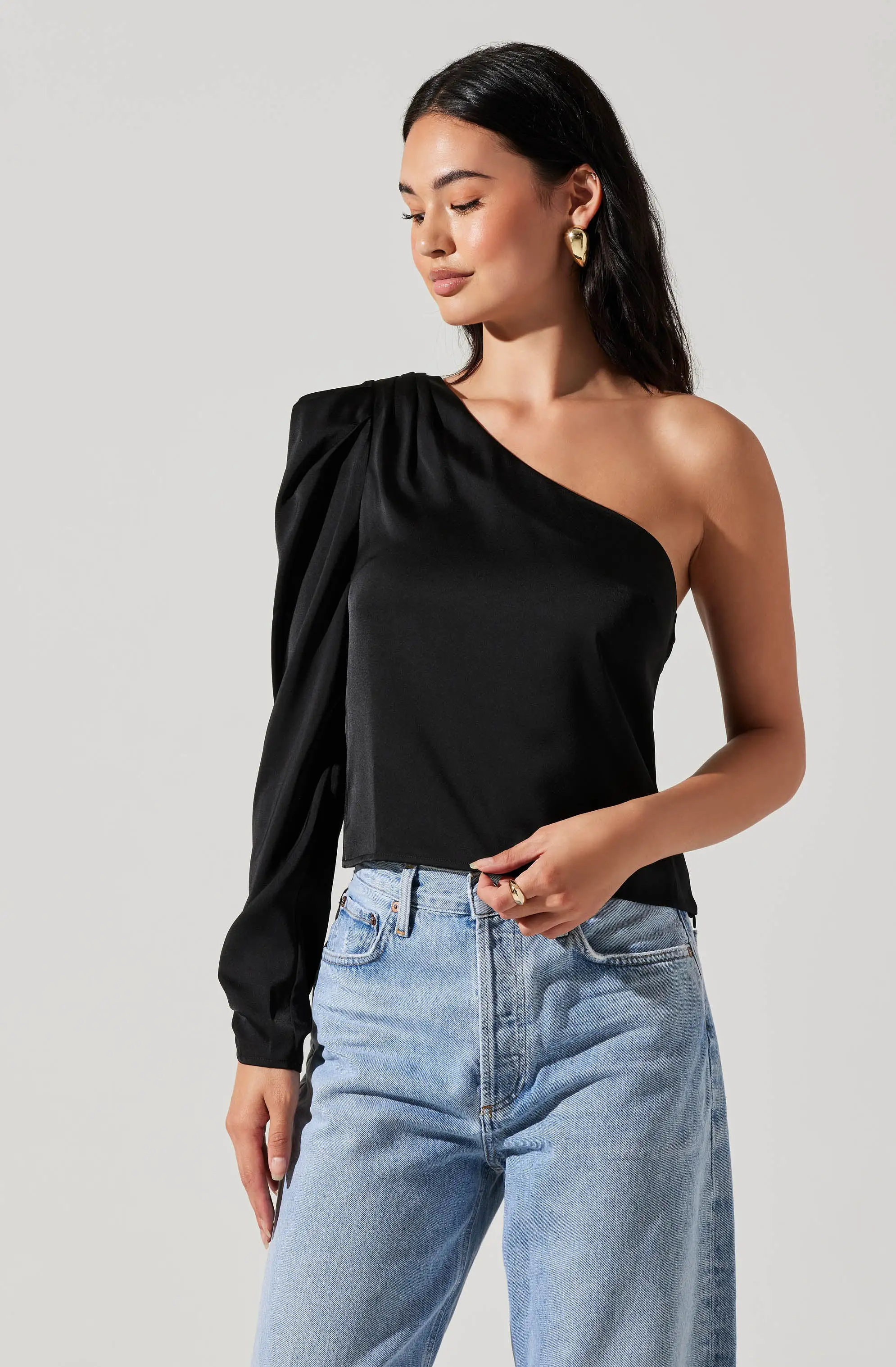 Asymmetrical Puff Sleeve Top