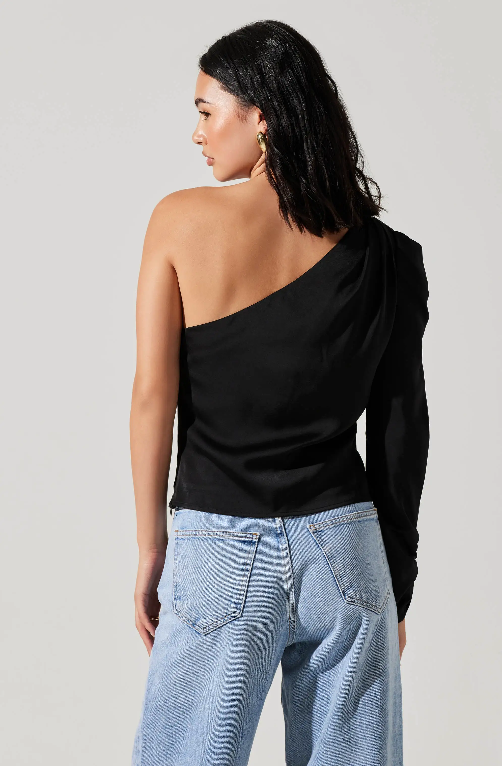 Asymmetrical Puff Sleeve Top