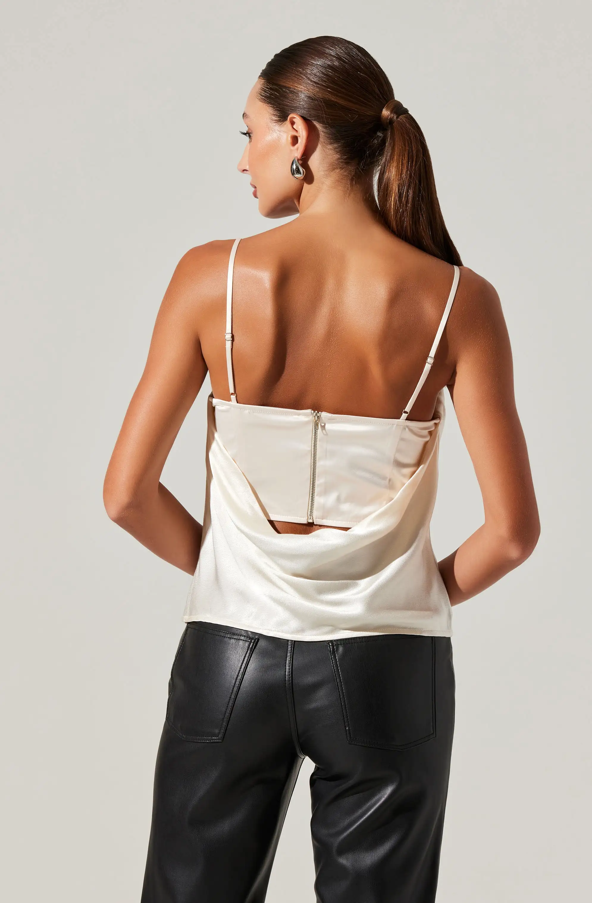 Contrast Cowl Tank