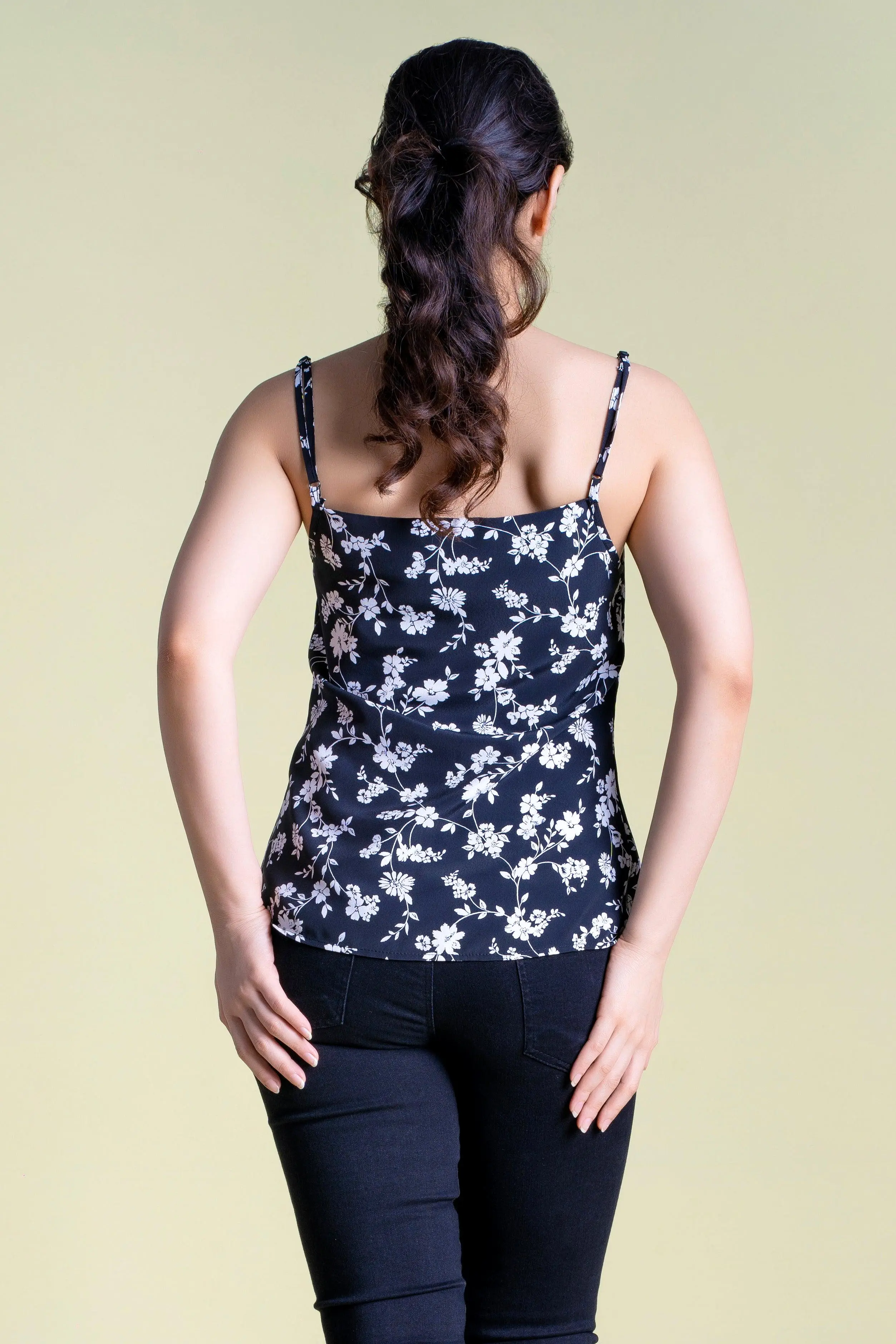 Printed Strappy Top - Slim Fit